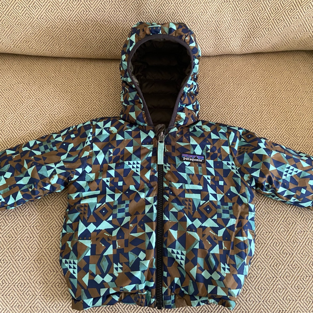 Patagonia Kids Puffer Jacket - reversible down sweater Blue Brown Geometric 12m